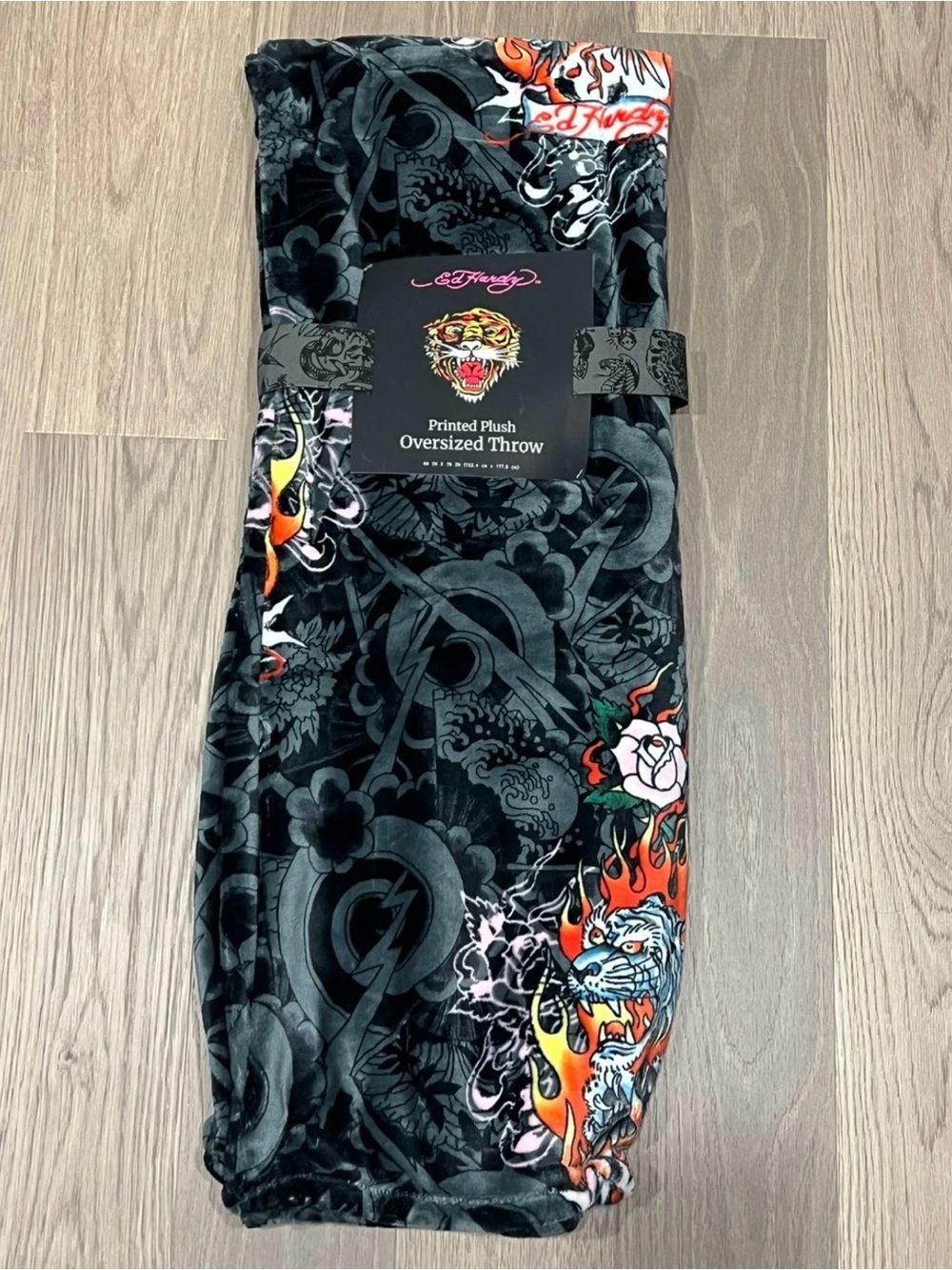 ED HARDY Black Gray Plush Throw Blanket 60x70 Y2K Tattoo Tiger Eye Roses Flames